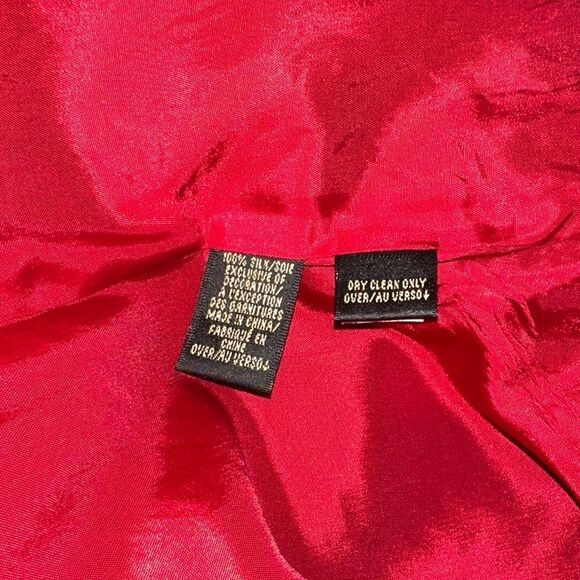 DANA BUCHMAN 100% Silk Red Jacket w/ Black Embroidery Size 4 - Picture 14 of 14